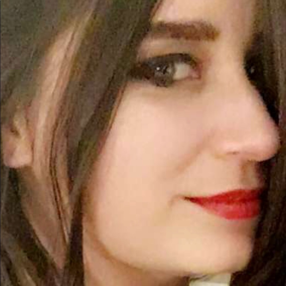 Meet your Posher, Chrissy